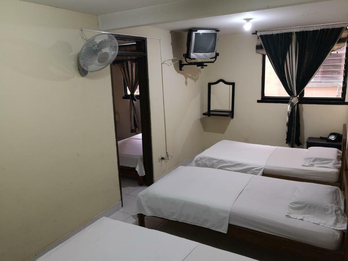 Hotel Alferes Ibague Bagian luar foto